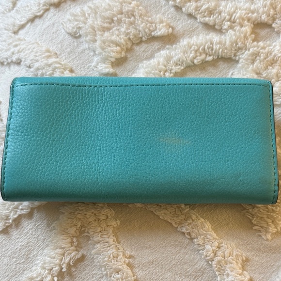 Michael Kors Aqua Leather Wallet - Picture 2 of 7